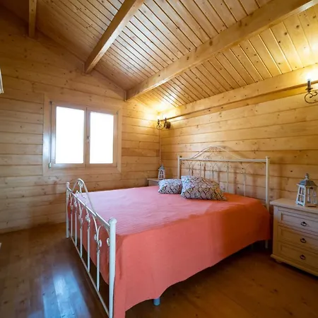 Tenuta Lacco Dağ evi Furnari