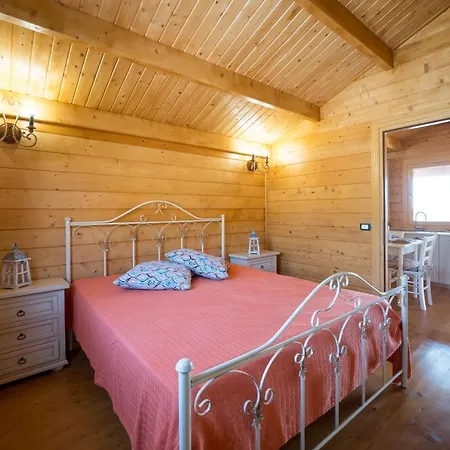 Tenuta Lacco شاليه فورناري